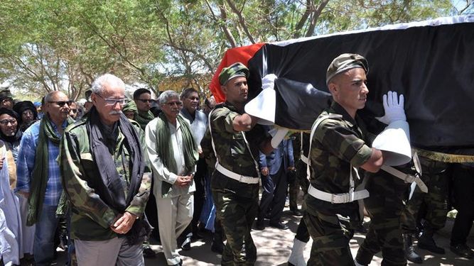 Abdelaziz-sepultura-localidad-proclamo-RASD_923017799_11531850_667x375